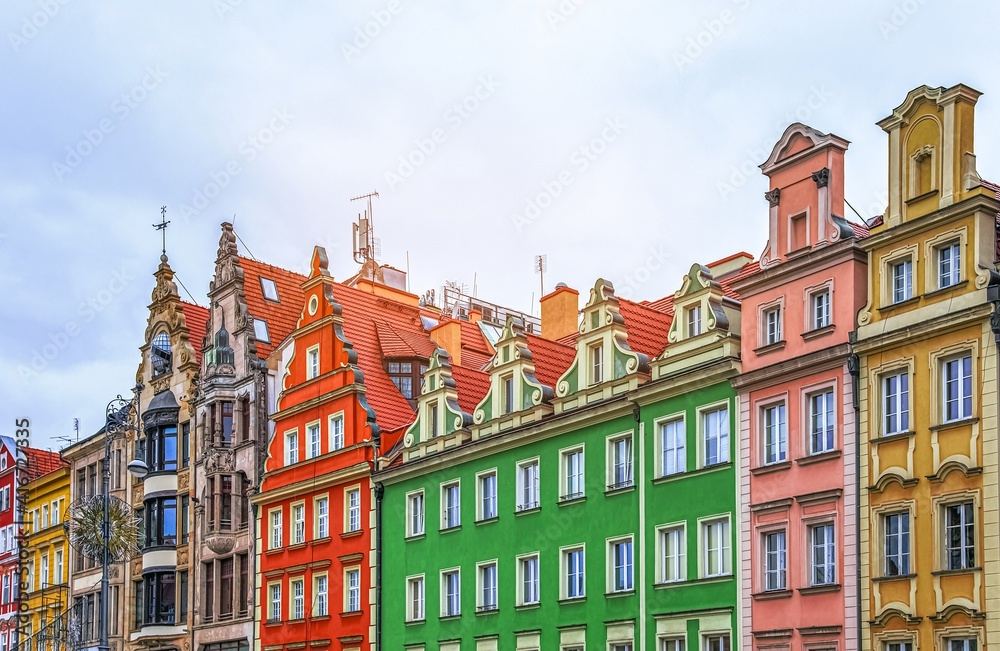 Obraz premium Beautiful colorful facades of antique building at Wroclaw, Poland 