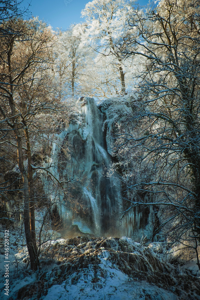 Fototapeta premium Bad Urach waterfall winter