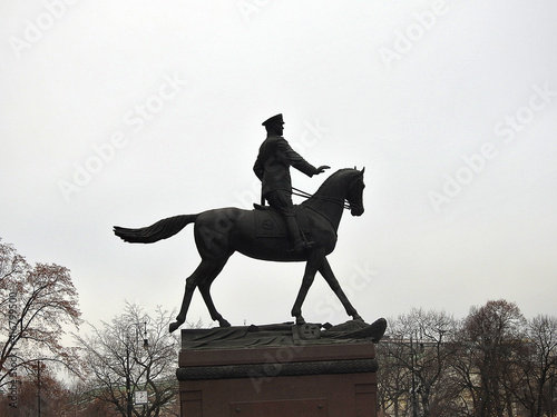 Quadro em tela monument to marshal Zhukov in Moscow, Russia