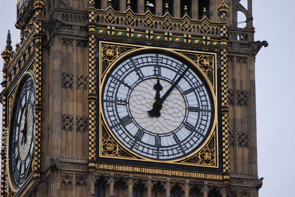 Big Ben, Elizabeth Tower, Londres, UK 12:06 Big Ben, Elizabeth Tower, Londres, UK 12:06