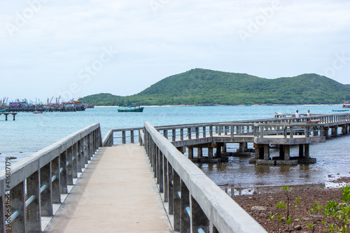 A bridge on the shore of the sea ,  Koh Samae San, Sattahip, Chonburi, Thailand © chanin