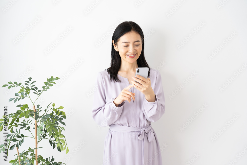 ミドル 女性. ミドル 女性.