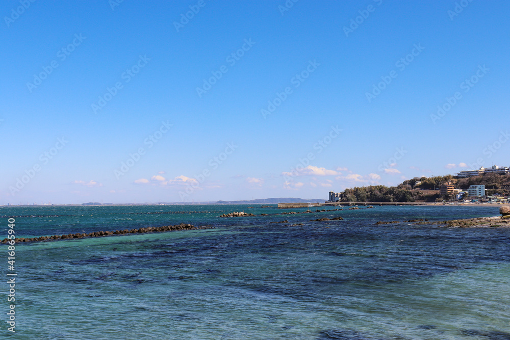 馬堀海岸から見た東京湾（神奈川県横須賀市）