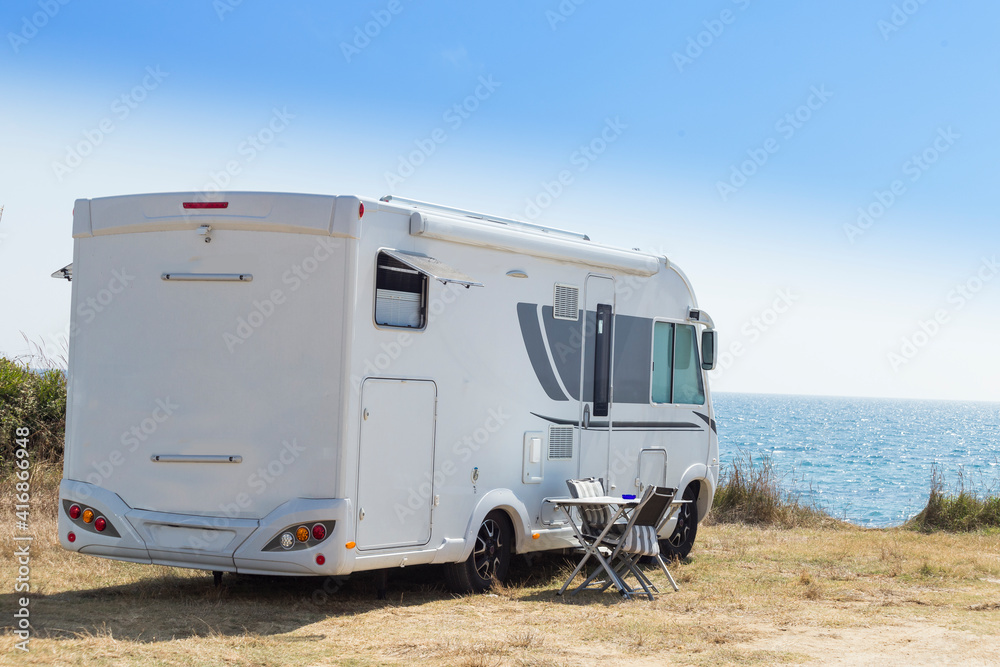 car caravan holidays by the sea
