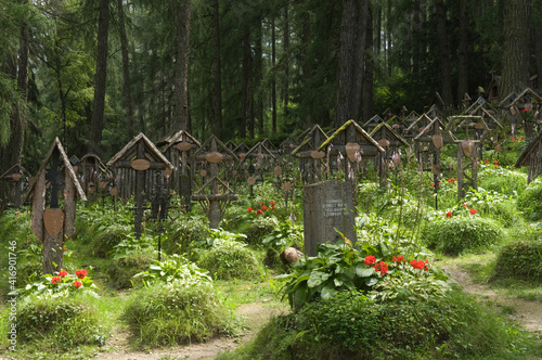 Waldfriedhof in Bruneck in Südtirol photo