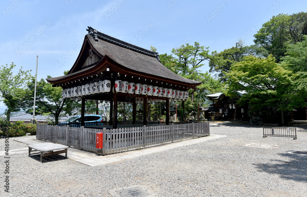粟田神社　拝殿と本殿　京都市