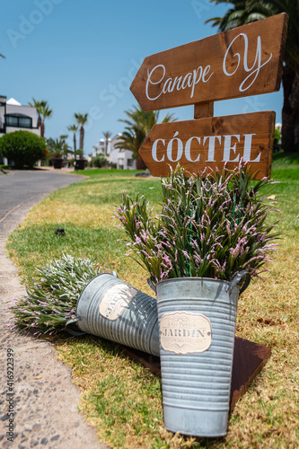 deco sign in the garden