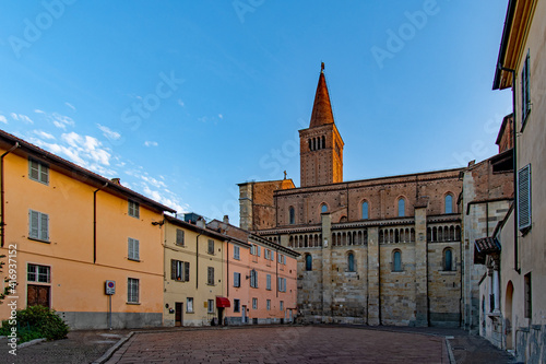 Altstadt von Piacenza in der Emilia-Romagna in Italien  photo