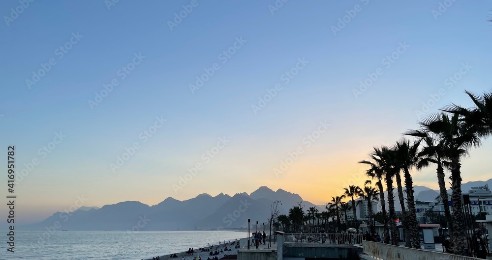 Obraz premium sunset on the beach