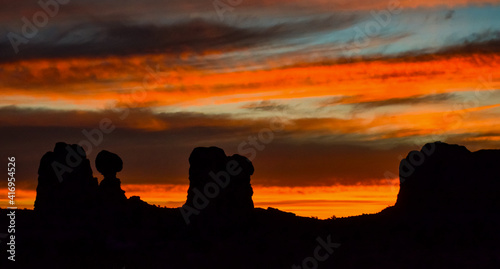 Evening sunset against the backdrop of the mountain landscape  and the red mountains. Canyonlands  Moab  Utah