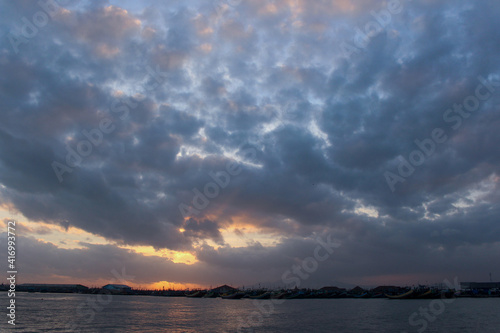 matahari terbit di atas dermaga / sunrise over the dock 2 photo