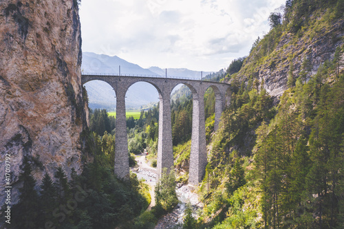 Obraz na płótnie Landwasser viaduct, Switzerland w salonie