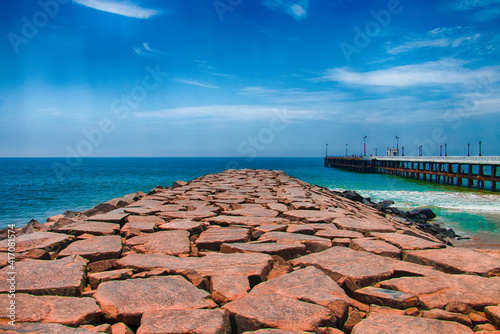 Pondicherry pier view (ID: 417081574)
