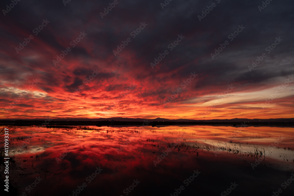 Red sunset in the Valencia lagoon.