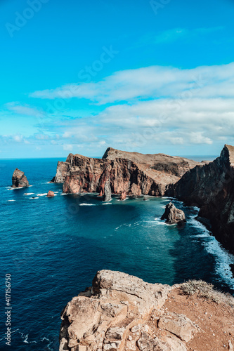 sea and rocks