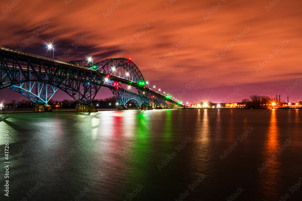 Obraz premium bridge at night