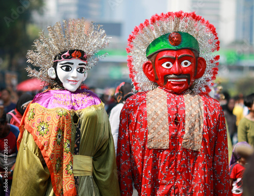 Parade of Ondel-ondel, Couple Jakarta Puppet