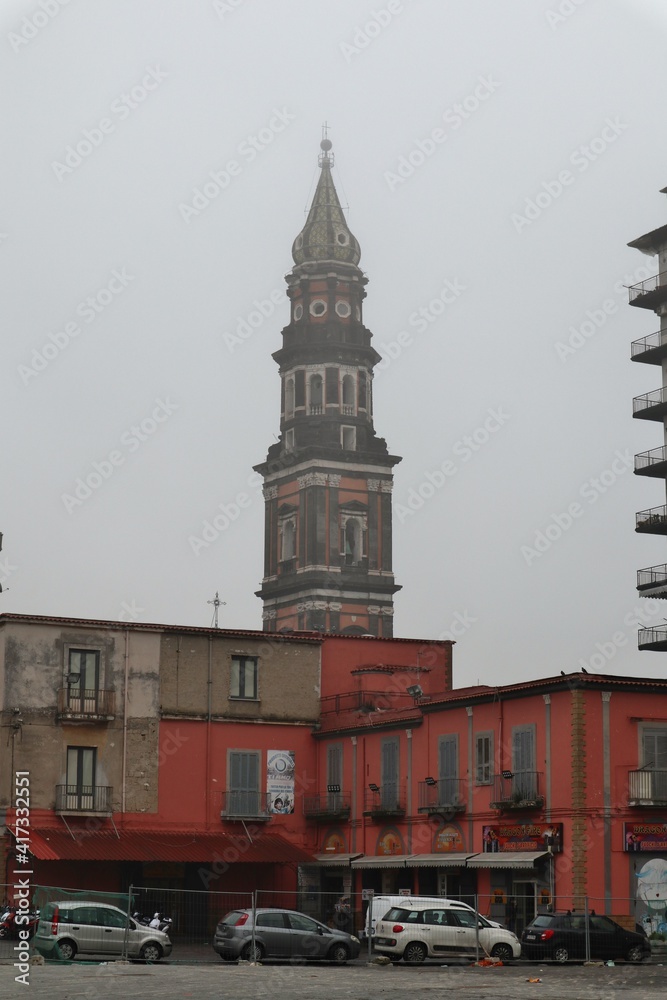 Napoli - Campanile del Santuario del Carmine da Piazza Mercato