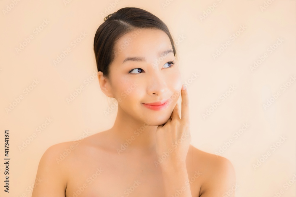 Portrait beautiful young asian face woman with beauty spa concept Portrait beautiful young asian face woman with beauty spa concept