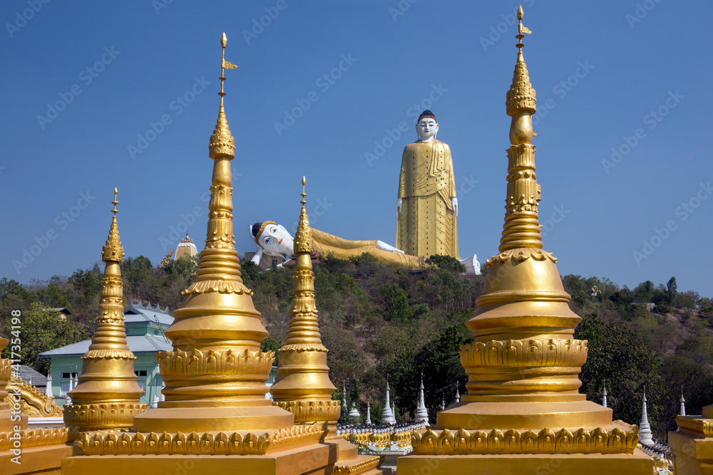 Fototapeta premium Laykyun Sekkya - Monywa - Myanmar