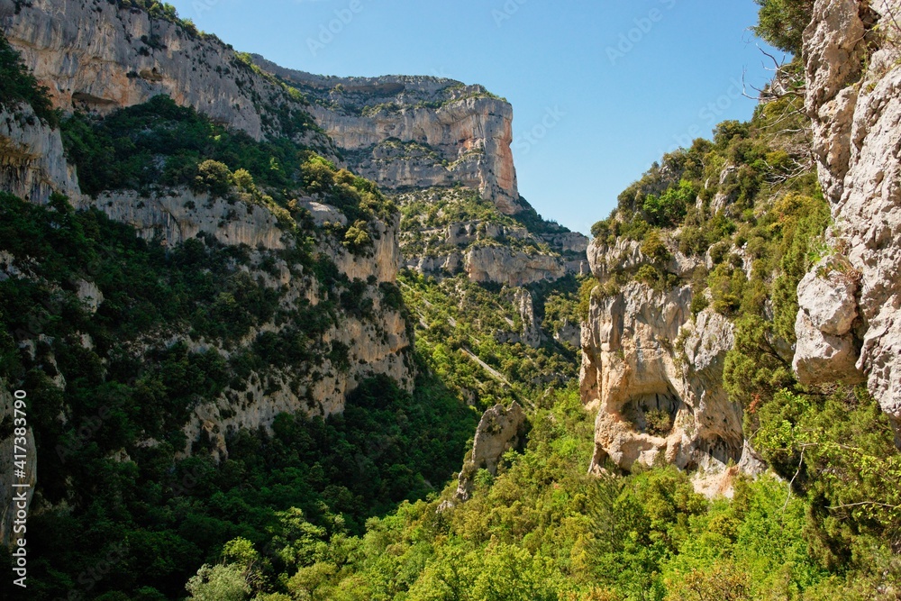 Zu Fuss unterwegs in der Gorges de la Nesque, Provence