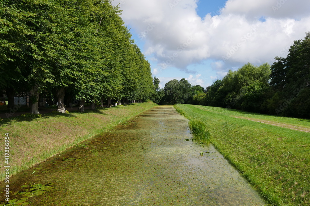 Kanal Schlosspark Schloss Bothmer