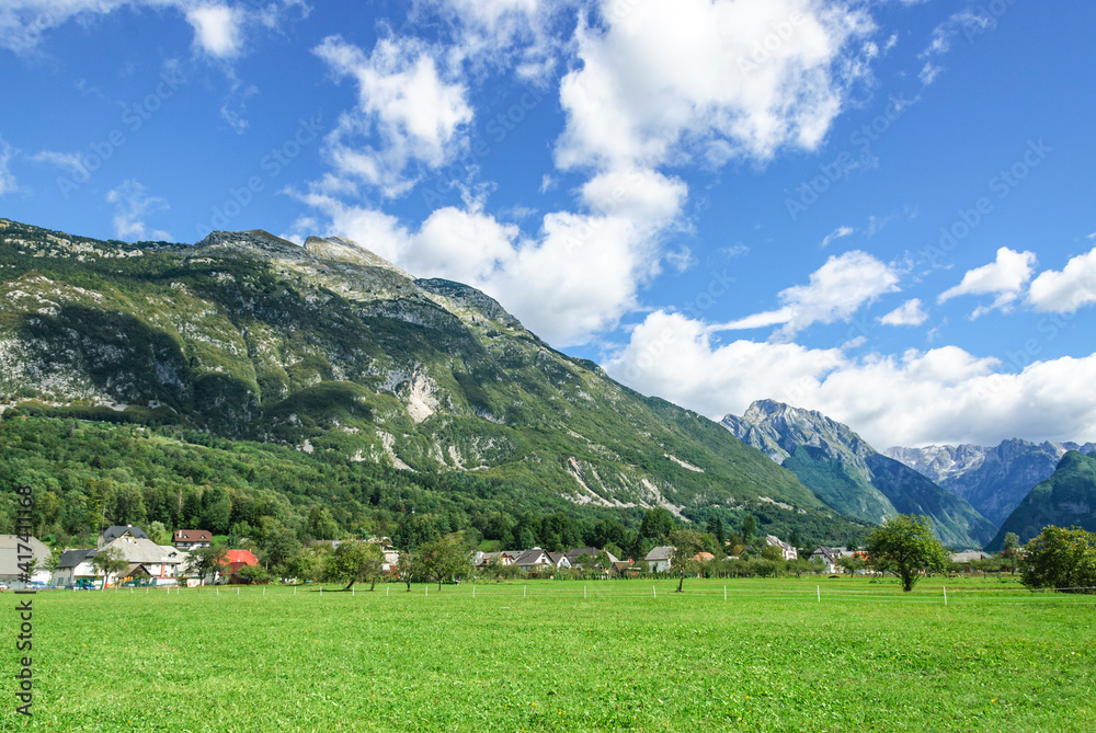 typische Naturlandschaft in den Slowenischen Alpen bei Bovec