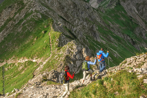 Vorsicht beim Abstieg im felsigen Gelände in den Allgäuer Alpen