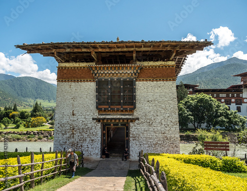 punakha dzong bhutan photo