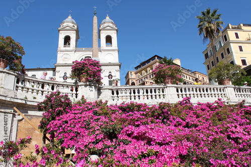 Photos Spanish steps in Rome and pink flowers. Italy