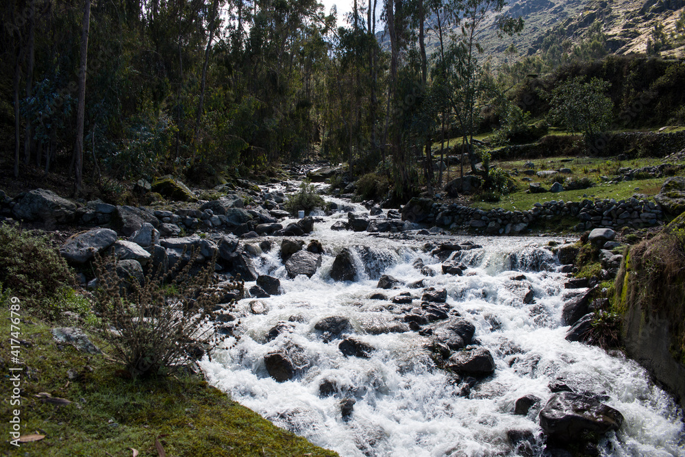 Río en Sunicancha, Hrí, Lima Río en Sunicancha, Hrí, Lima