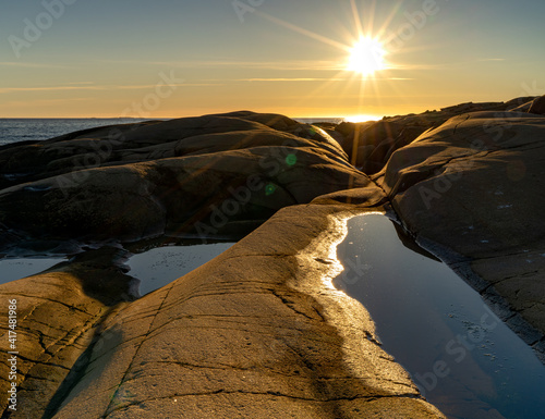 Konstfotografi Sunset on skerries in Ytre Hvaler National Park, on the island of Kirkeoy in Nor