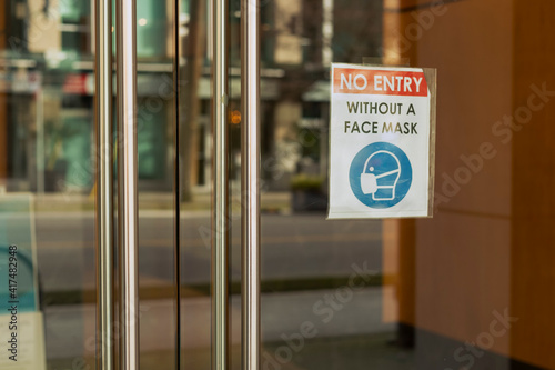 No entry without a mask - sign