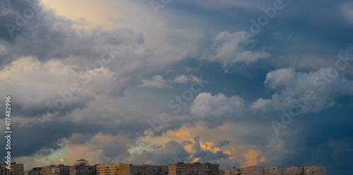 Tableau sur toile a natural phenomenon - beautiful thunderclouds in the sky