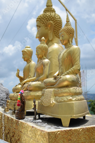Golden Buddhas 