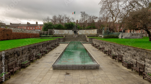 Canvas Print garden of remembrance in Dublin