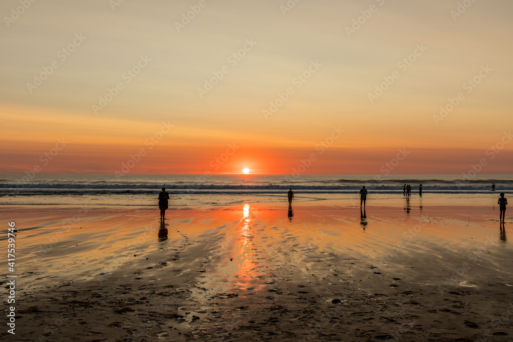 Obraz premium sunset on the beach in Lacanau in France