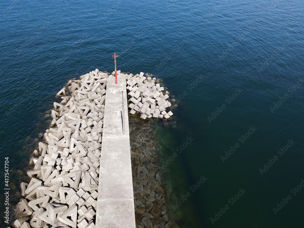 防波堤 堤防 波消しブロック 海 テトラポッド 突堤 海岸 港 漁港 ドローン空撮 波 波消ブロック ブロック コンクリートブロック 防波 波消し コンクリート 空撮 俯瞰 ドローン 俯瞰撮影 ドローン空撮 風景 光景 灯台 燈台 ライト セメント 土木 工事 建造物 建築物 建設