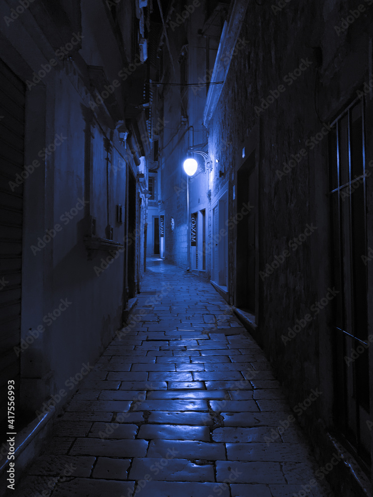 Obraz premium Rue sombre