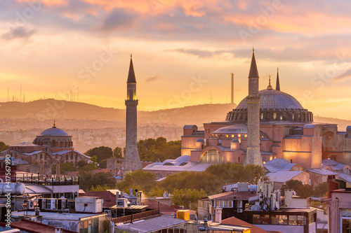 Billede på lærred Beautiful view on Hagia Sophia in Istanbul, Turkey from top view