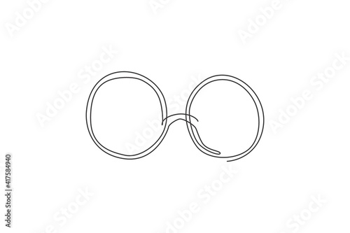 One continuous line drawing of nerd old round shaped glasses logo icon. classic glasses frame for optical shop logotype symbol template concept. Trendy single line draw design vector illustration