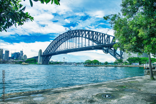 SYDNEY - NOVEMBER 2015: Sydney Harbour Bridge on a beautiful sunny day © jovannig