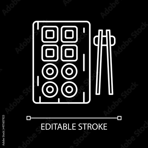 Sushi set white linear icon for dark theme. Sashimi rolls on platter. Japanese gourmet food. Thin line customizable illustration. Isolated vector contour symbol for night mode. Editable stroke