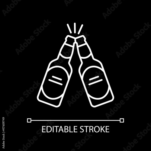 Cheers with beer bottles white linear icon for dark theme. Toast to party. Drinking alcohol. Thin line customizable illustration. Isolated vector contour symbol for night mode. Editable stroke