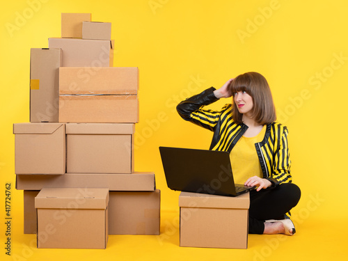 Business parcels. The manag...