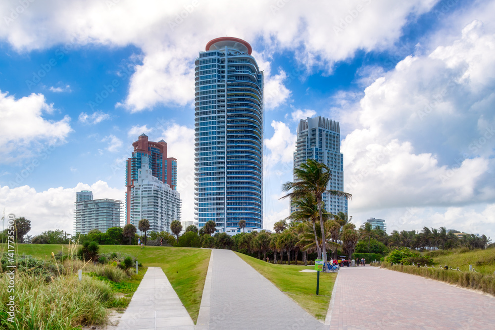Obraz premium Miami Beach skyline during the day, Florida, USA