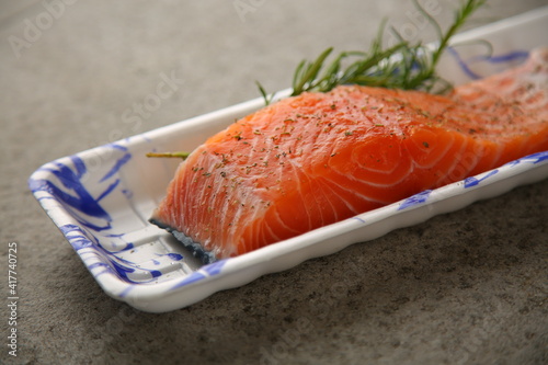 연어 사시미 sashimi さしみ 刺身 a whole salmon 