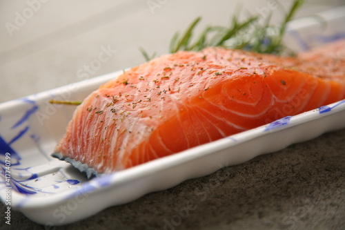 연어 사시미 sashimi  さしみ 刺身 a whole salmon  photo