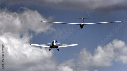 Glider being towed aloft