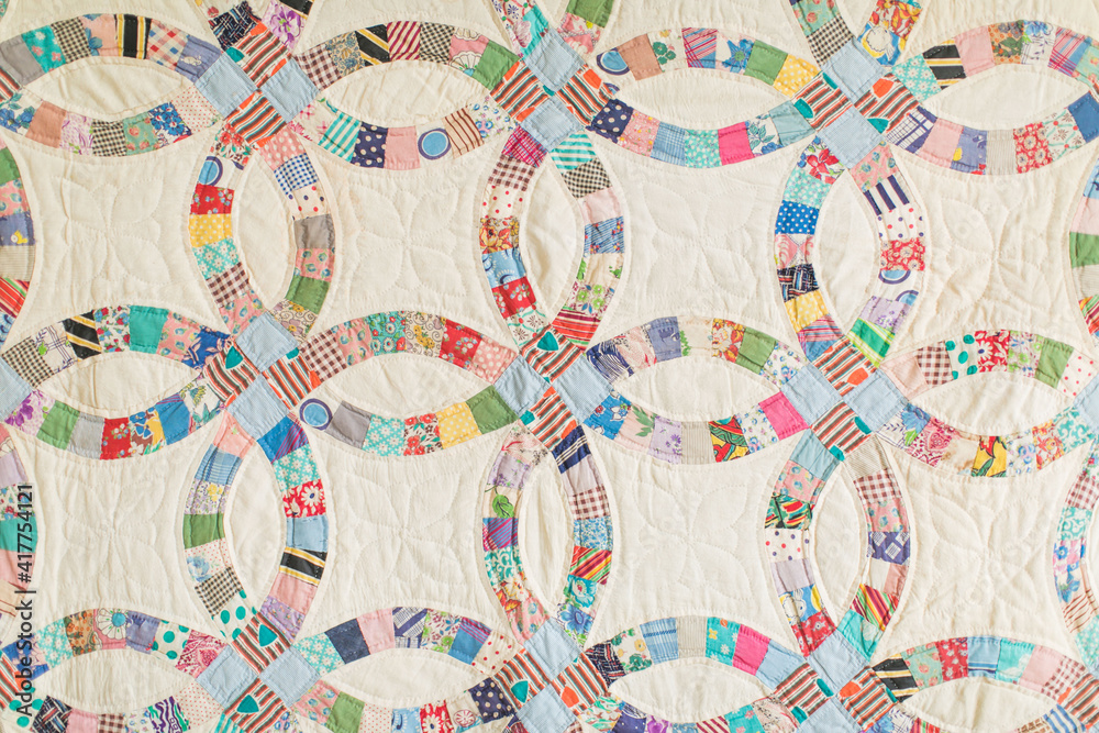 Double Wedding Ring Quilt